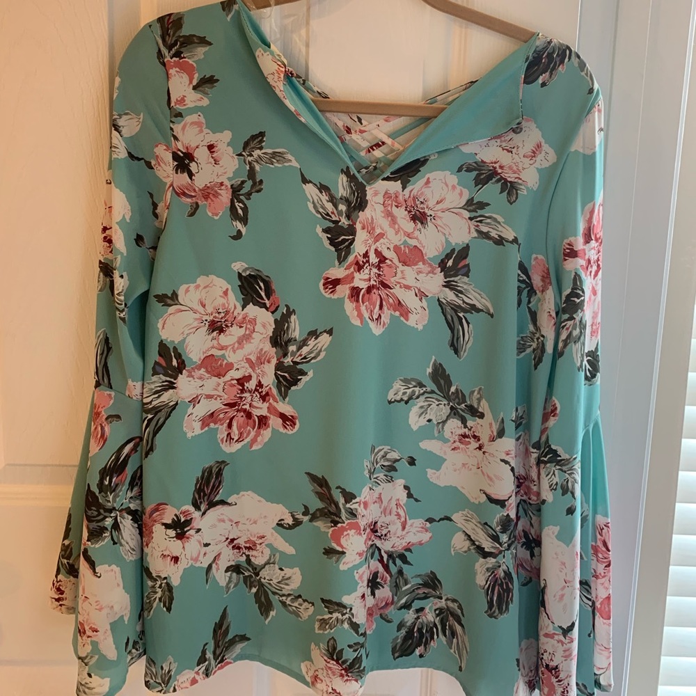 Floral blouse!